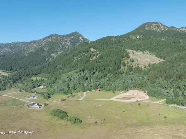470 Stewart Creek Rd, Etna, WY 83118