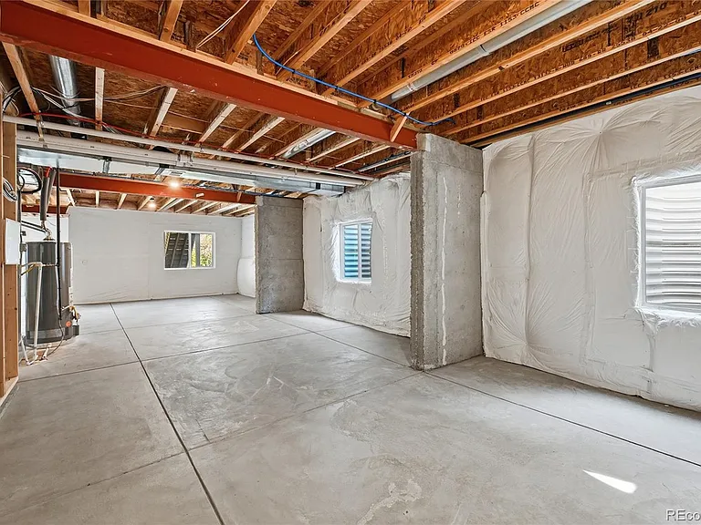 3645 Desert Ridge Cir — Photo 38