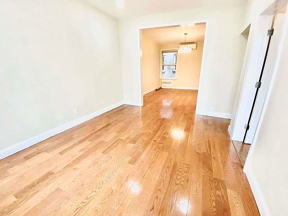 3rd image of 36-12 Ditmars Blvd #2R