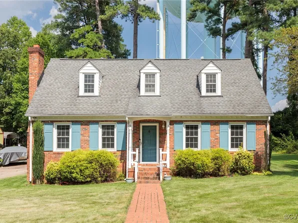 11601 Old Centralia Rd, Chester, VA 23831