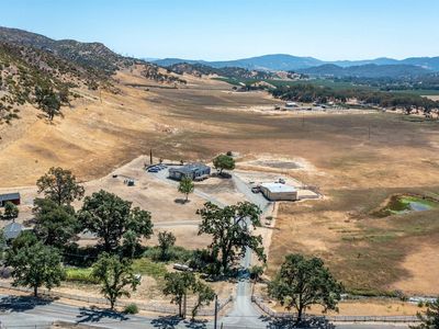 7878 Butts Canyon Rd - 3bd/2ba, 2,615 sqft - in Pope Valley, CA