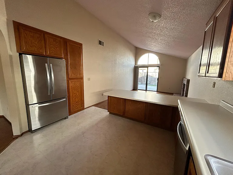 1520 Mary Pl — Photo 24