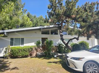 4542 La Granada Way, La Canada Flintridge, CA 91011