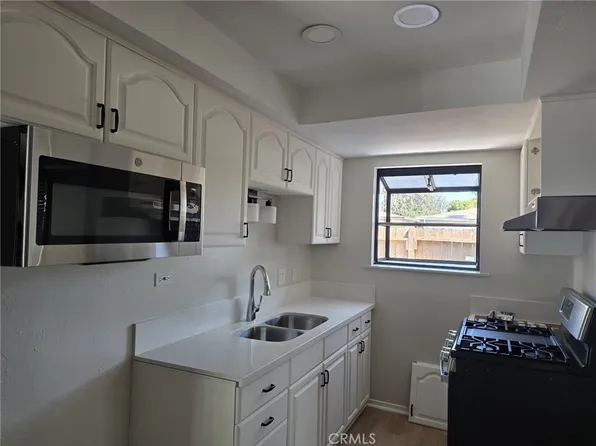 1226 W Palm Ave, Orange, CA 92868