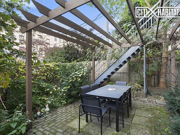 5th image of 189 Sterling Pl APT 7