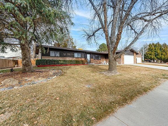 3rd image of 1754 Bell Ridge Ct