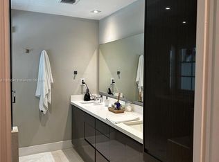 630 San Lorenzo Ave #630, Miami, FL 33146