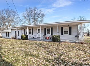 65083 Youngs Prairie Rd, Constantine, MI 49042