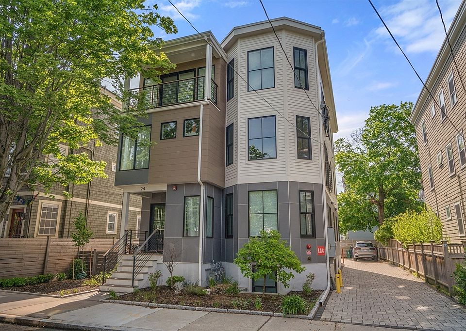 1st image of 24 Camp St #3
