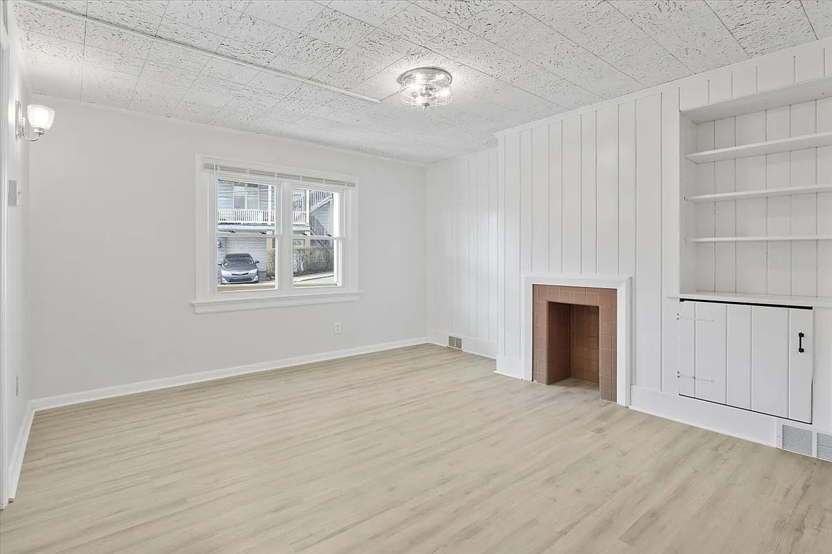 1 bed, 1000 sqft, $1,000 — Photo 2