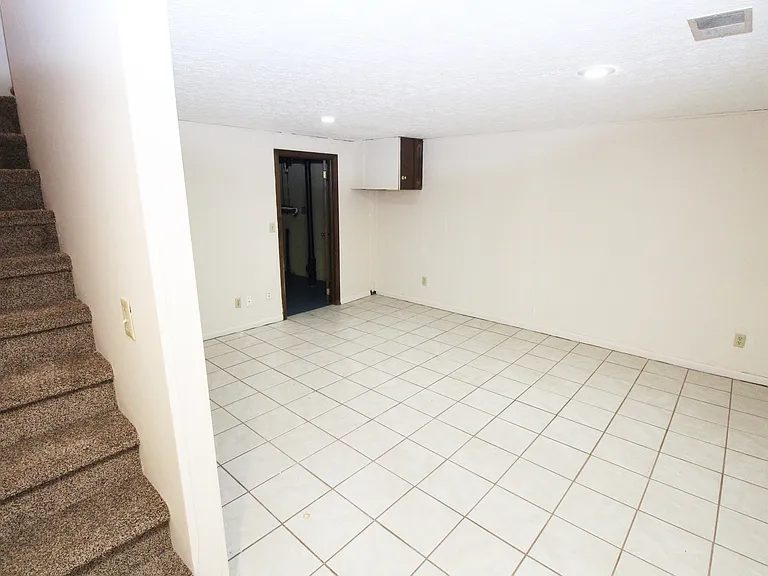 4822 Dierker Rd — Photo 19