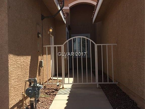 2nd image of 9124 Hedge Rock St #0
