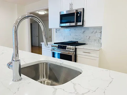 Rented by Rachel Realty | media 28