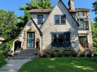 1016 E Minnehaha Pkwy, Minneapolis, MN 55417