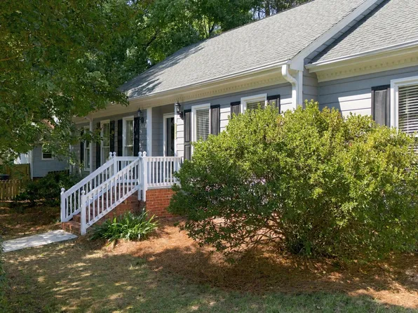2905 Legging Ln, Raleigh, NC 27615