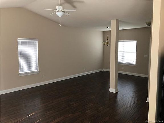 3rd image of 4820 Water Ct