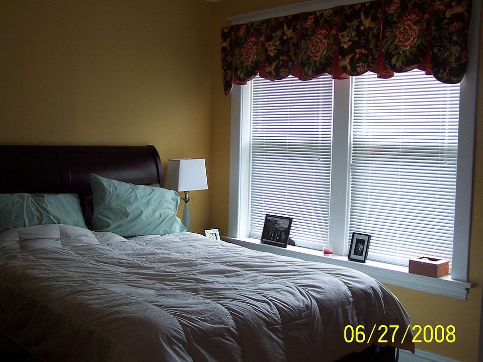 2nd image of 7215 W Park Ave