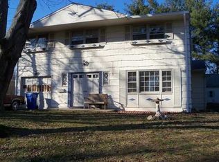 121 Stanford Ave, Colonia, NJ
