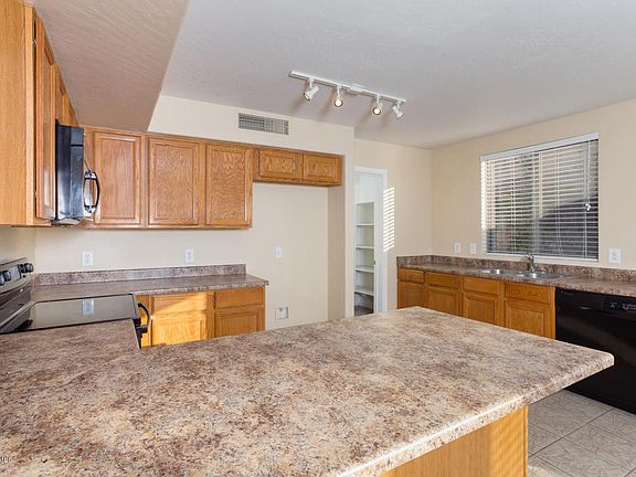 4th image of 6818 N 77th Ave