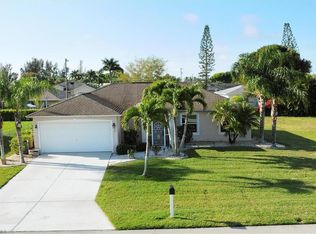 424 SE 21st Ln, Cape Coral, FL 33990