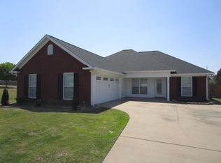 27 Hillside Dr, Phenix City, AL 36870