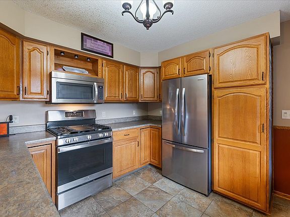 4th image of 1309 Kenneth Dr