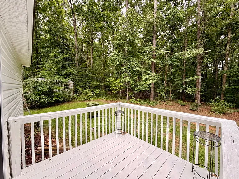 152 Chatham Cir — Photo 20