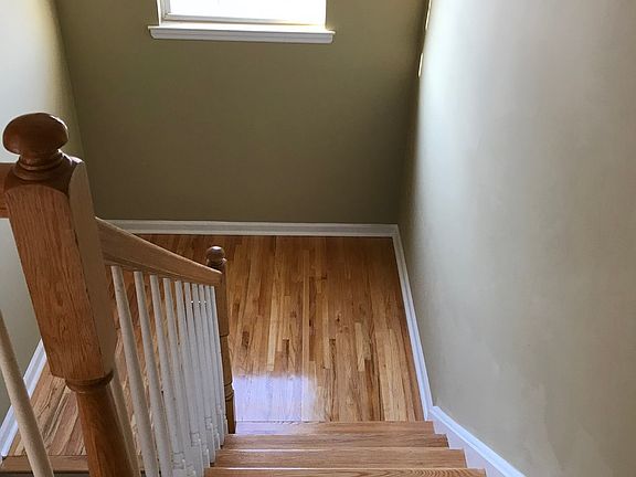 4th image of 521 Bond St #1