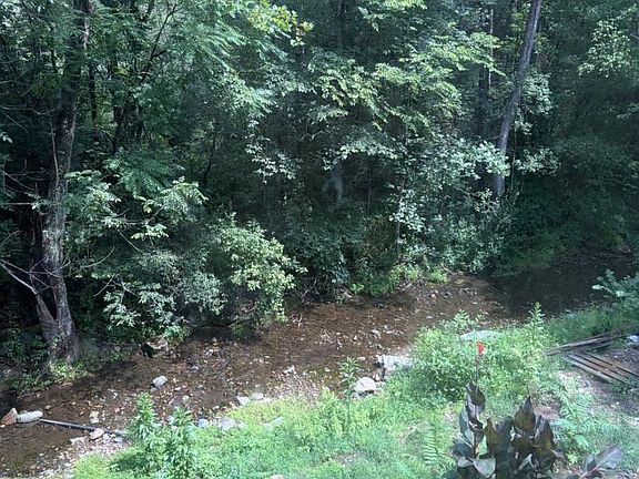 2nd image of 115 Overall Rd