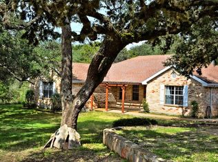 211 Packsaddle Pass, Wimberley, TX 78676