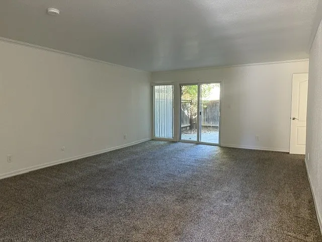 7178 N Fruit Ave #126 — Photo 7