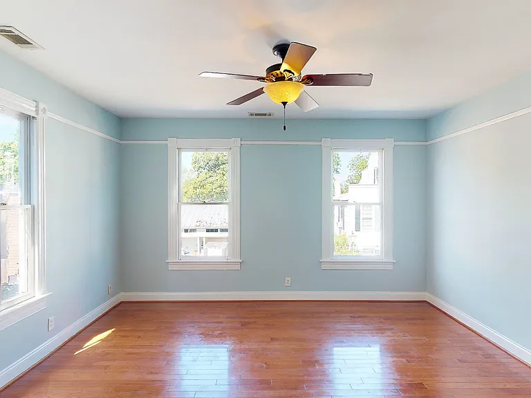 409 Dinwiddie St #C — Photo 10