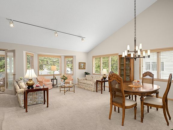 5th image of 7160 Oak Pointe Curv