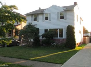2418 Claver Rd, University Heights, OH
