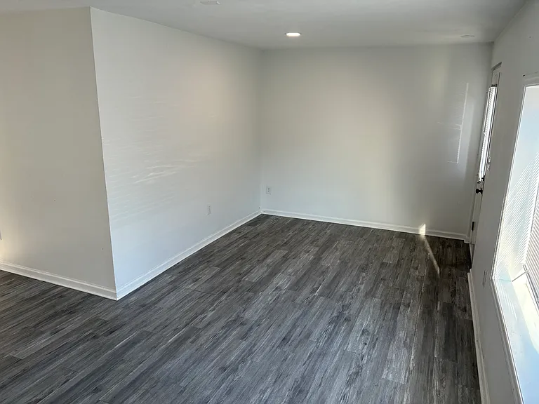 12595 Hardy Rd #B — Photo 6