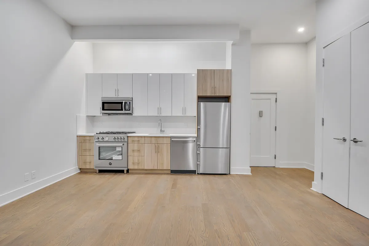 121 Madison Avenue 3I