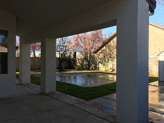 5th image of 8019 N Paula Ave