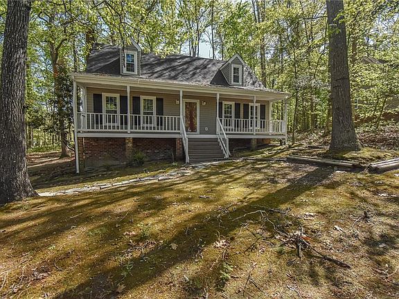 2nd image of 3207 Castlebury Dr
