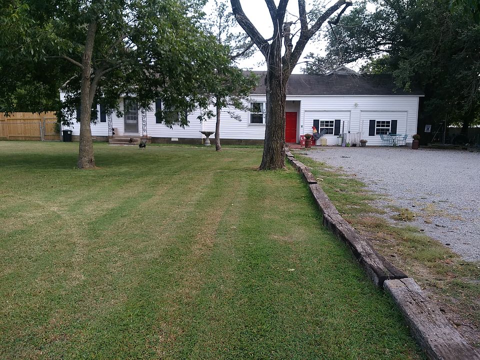 2nd image of 1410 NE 1st St