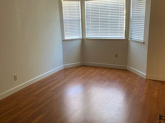 3rd image of 1515 18th St APT 07