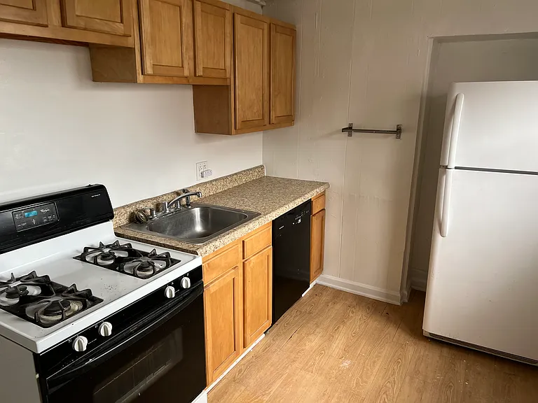 1710 Watson St — Photo 1