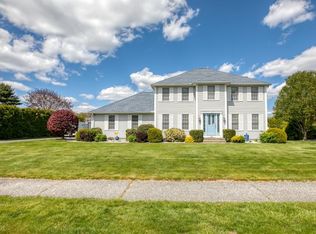 46 Hampden Ln, Agawam, MA 01001