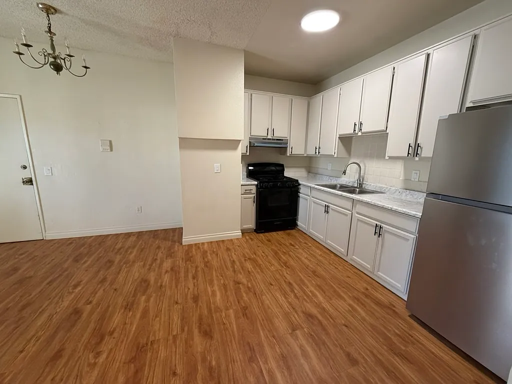1 bed, 650 sqft, $1,550 — Photo 3