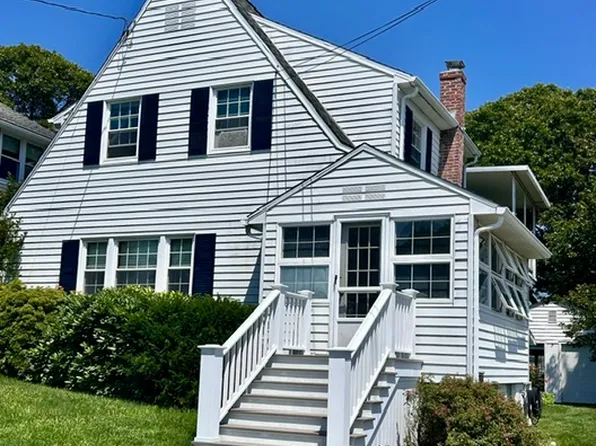 82 Menunketesuck Rd, Westbrook, CT 06498