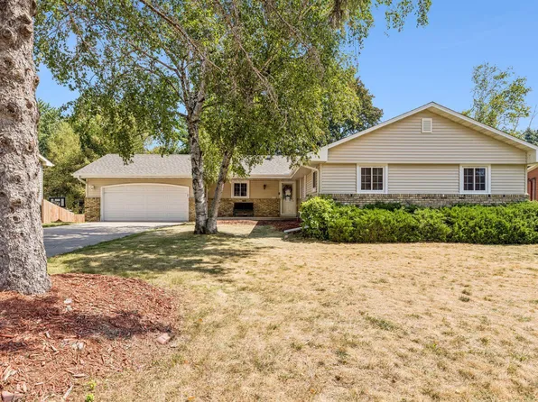 95 15th Ave SW, New Brighton, MN 55112