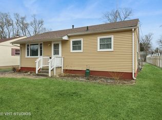 115 Pauline Ave, Crystal Lake, IL 60014