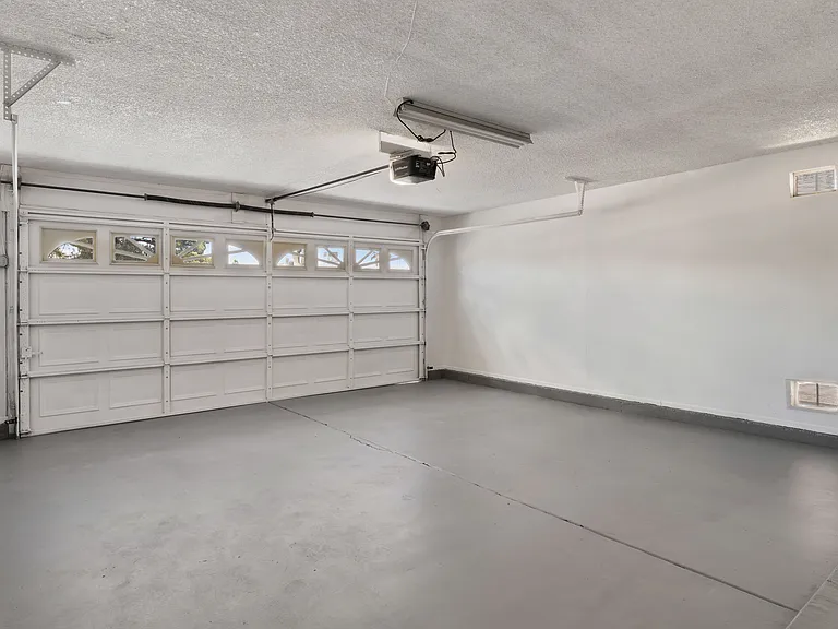 1615 E Fremont Dr — Photo 27