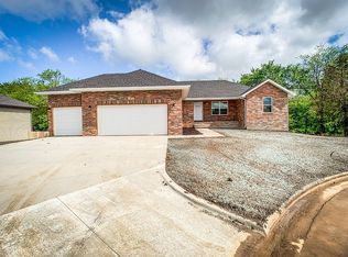 4497 N Raintree Dr, Willard, MO 65781