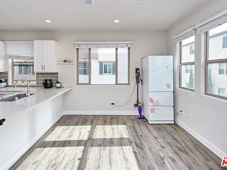 9831 Alburtis Ave #37 — Photo 20