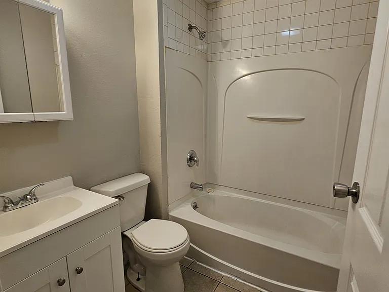 103 Sheffield Ave #2B — Photo 5
